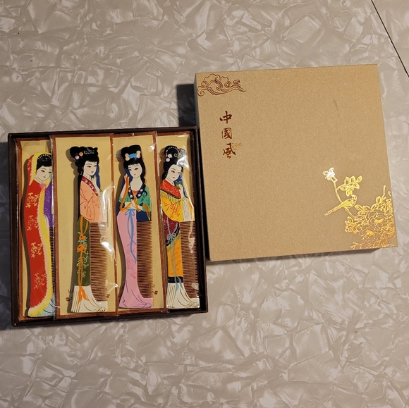 Chinese Comb Set of 4 - Picture 2 of 11